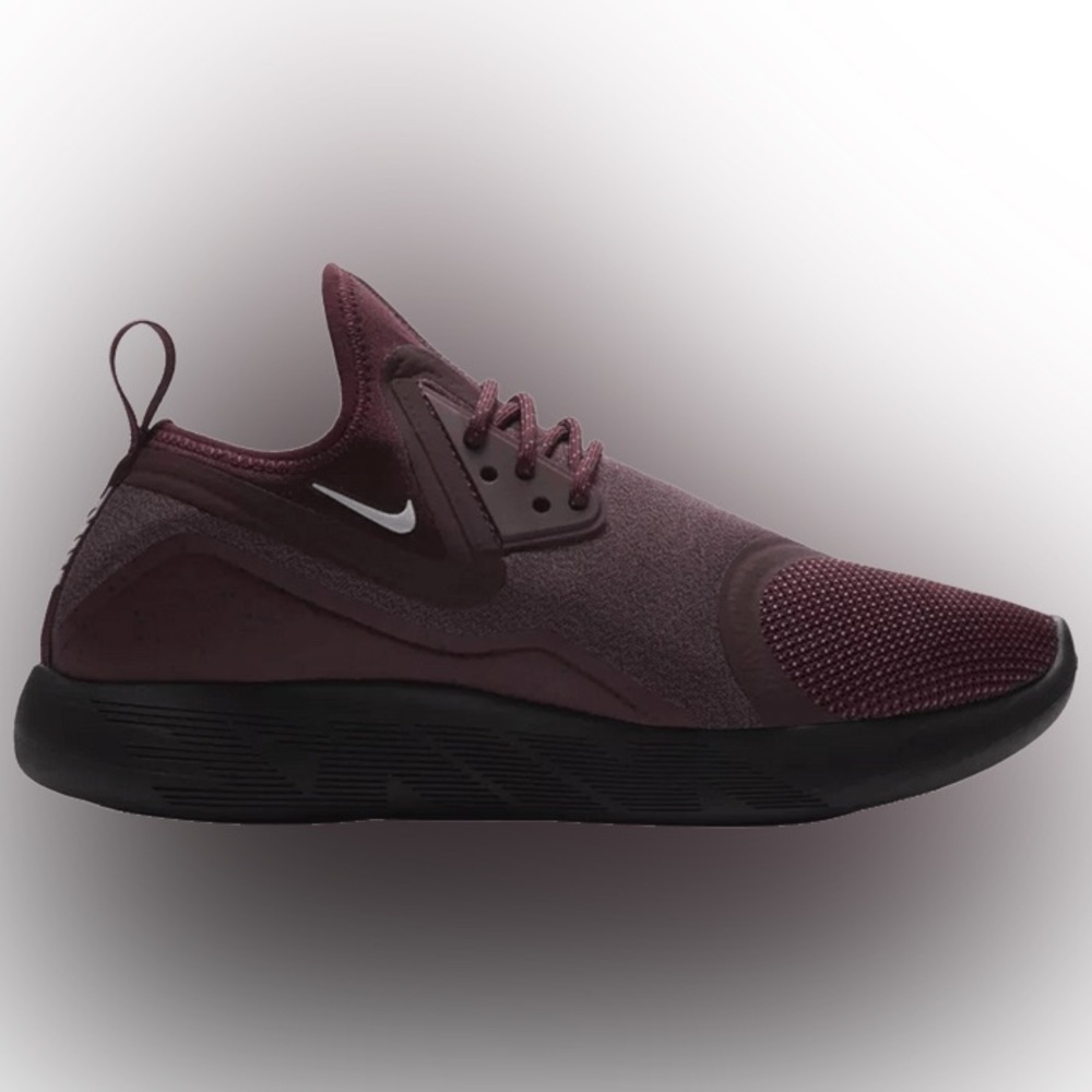 Nike Women’s LunarCharge Essential 'Night Maroon'